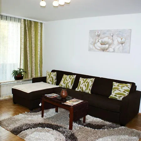 Ferienwohnung In Hochzoll N דירה *